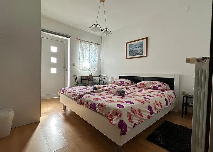 Rooms Mare